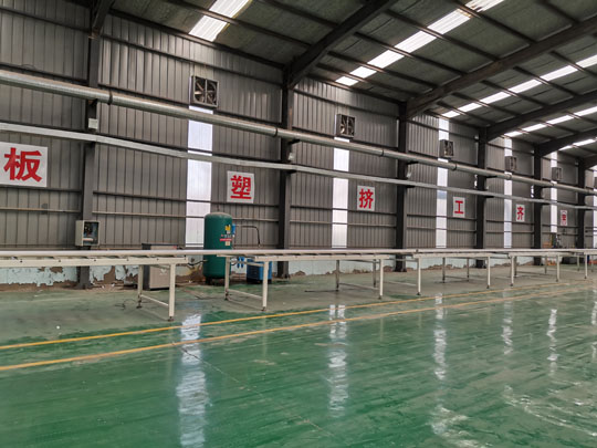 南陽水泥復合巖棉板的綜合特點