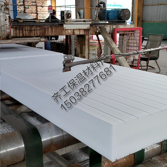 擠塑板與其他保溫材料相比有什么優(yōu)勢(shì)？